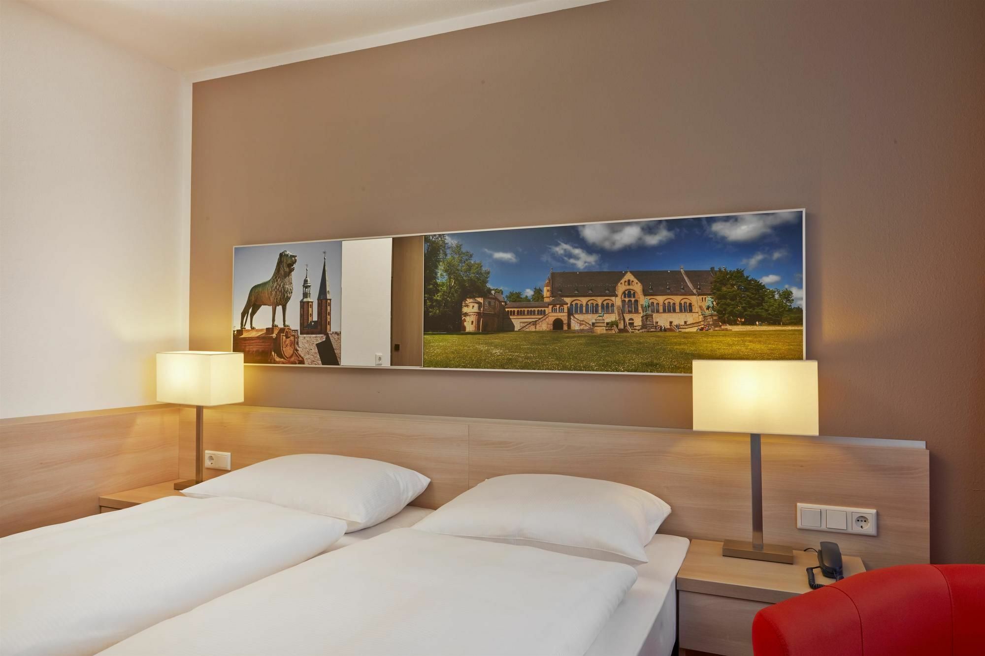 Plaza Inn กอสลาร์ ภายนอก รูปภาพ